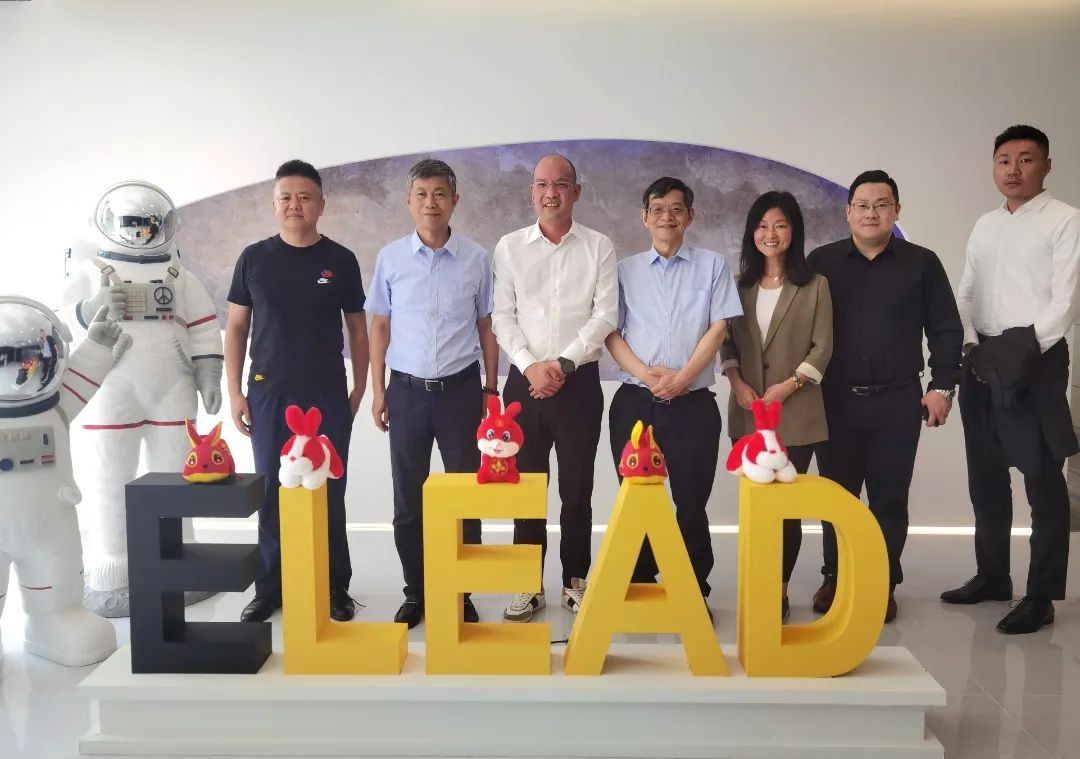 惠华基金总经理许雄斌一行莅临易立德参观指导